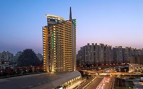 Holiday Inn Shanghai Jing'An